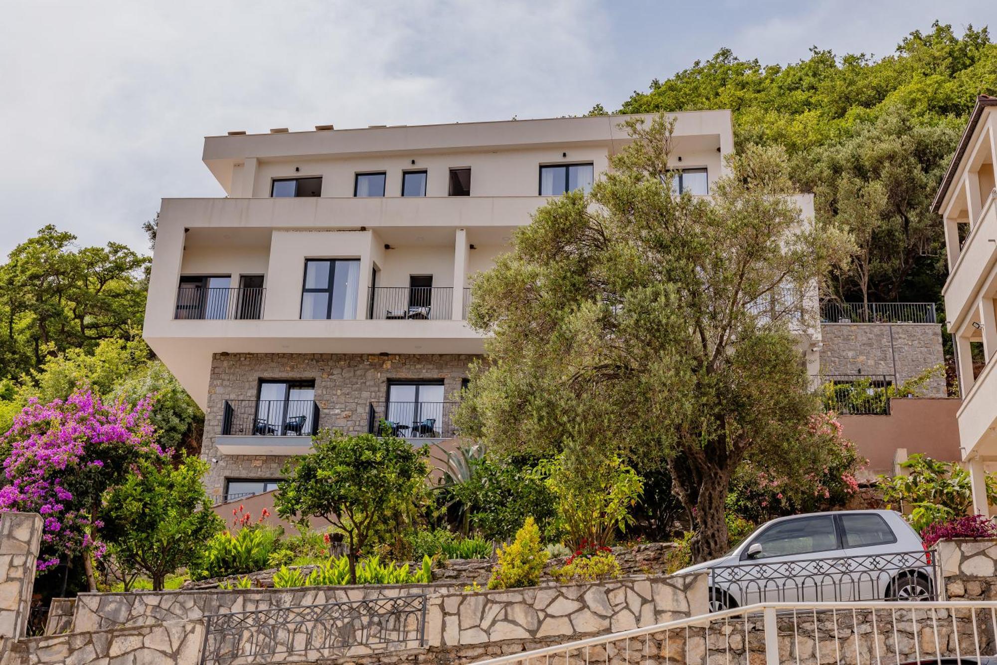 Hotel Aquilo Petrovac Exterior foto