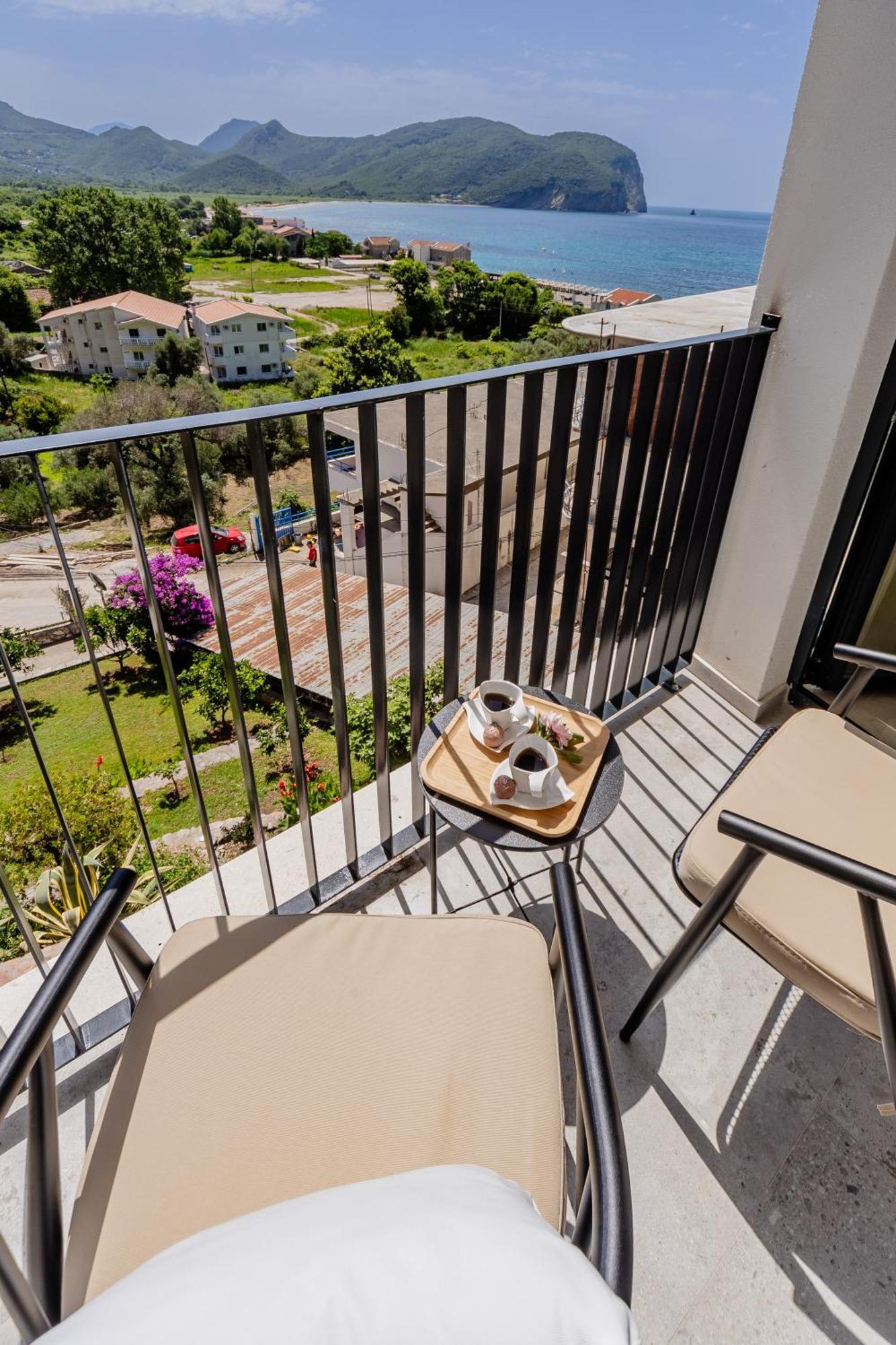 Hotel Aquilo Petrovac Exterior foto