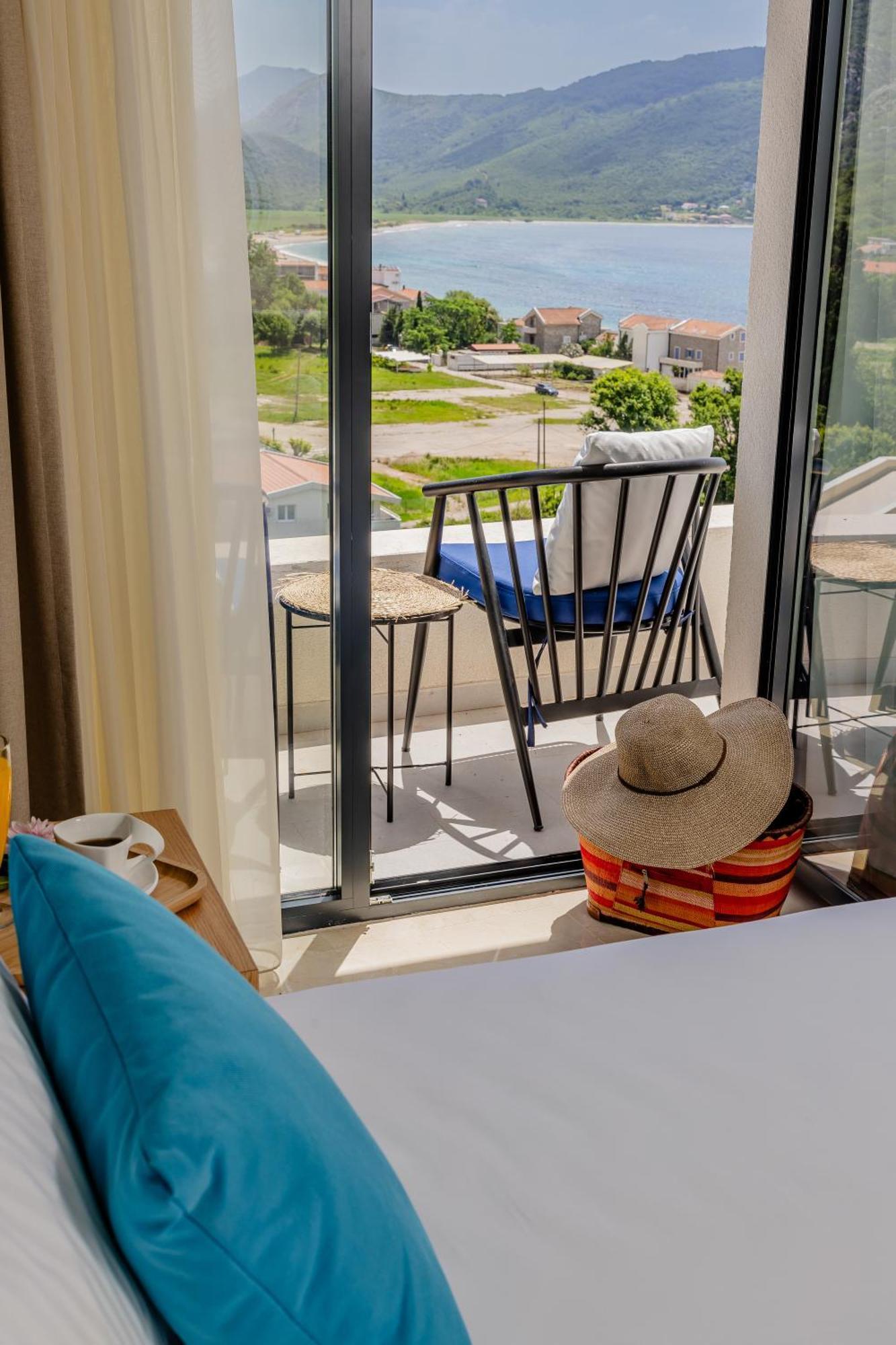 Hotel Aquilo Petrovac Exterior foto